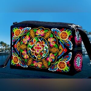 Embroidered black multicolor floral purse shoulder Crossbody Mexico bag 10” x 7”